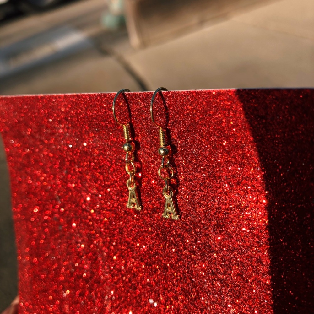 Alphabet earrings🧚🏻‍♀️